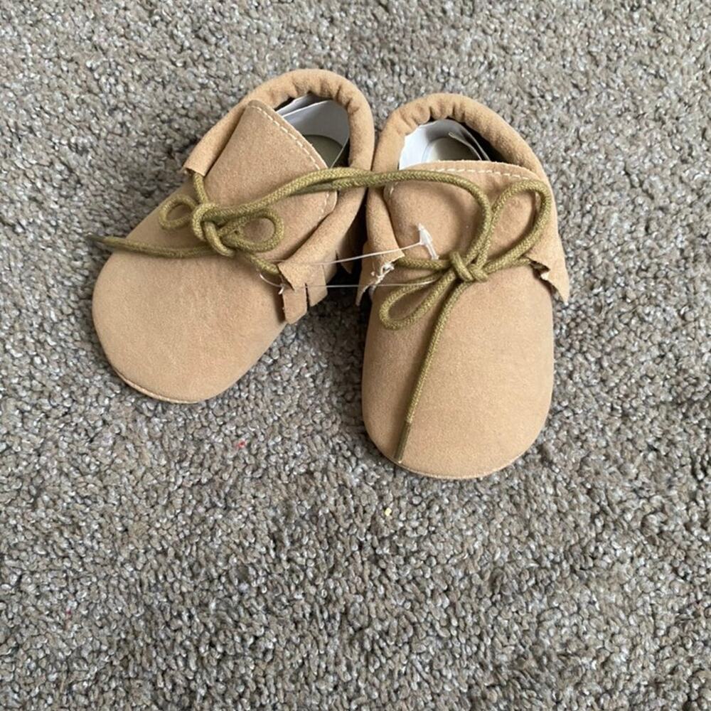 Gender Neutral Baby 6-12m Tan Soft Sole Moccasins NEW Casual
